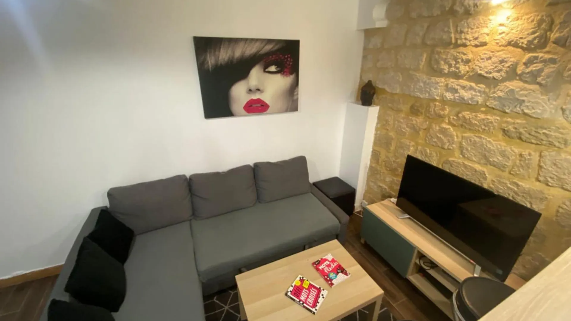 Cosy T3 In Montmartre Paris